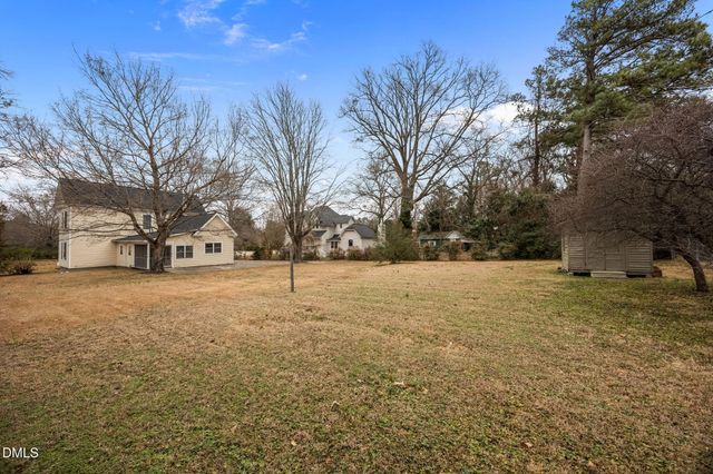 230 Chavasse Avenue, Henderson, NC 27536