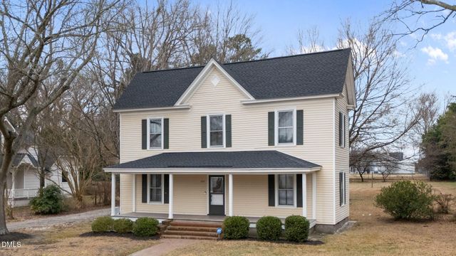 230 Chavasse Avenue, Henderson, NC 27536