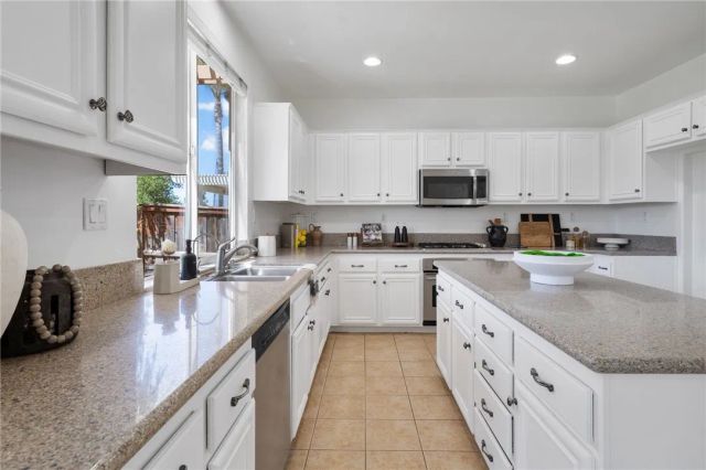 45211 Tioga Street, Temecula, CA 92592