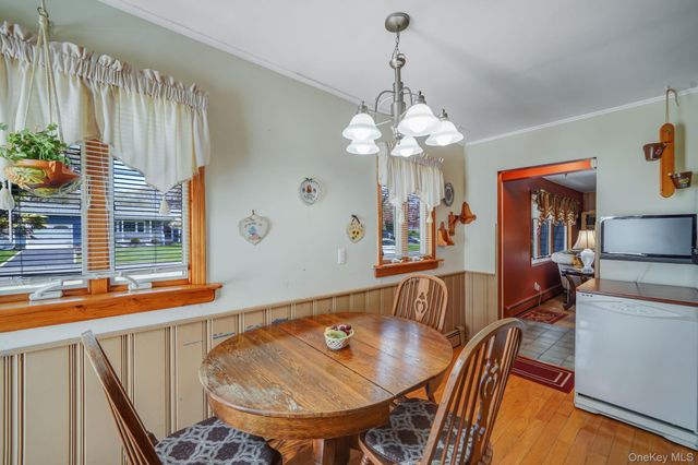 34 Oxbow Road, Patchogue, NY 11772