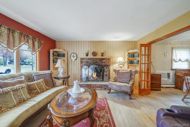 34 Oxbow Road, Patchogue, NY 11772