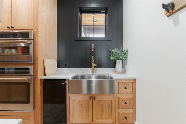 16000 N Hogback Road, Luther, OK 73054