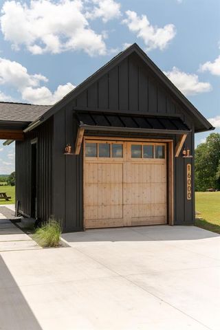 16000 N Hogback Road, Luther, OK 73054