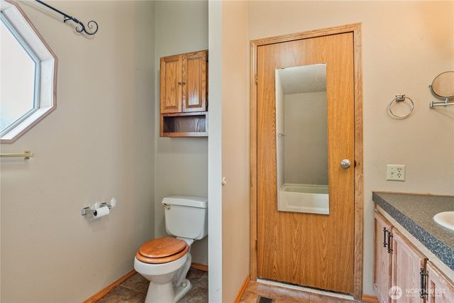 1965 Westside Highway #74, Kelso, WA 98626