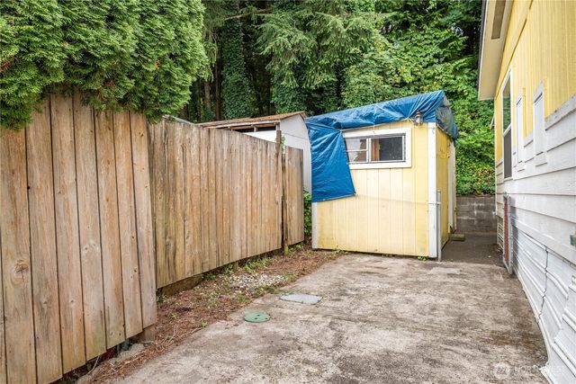 1965 Westside Highway #74, Kelso, WA 98626