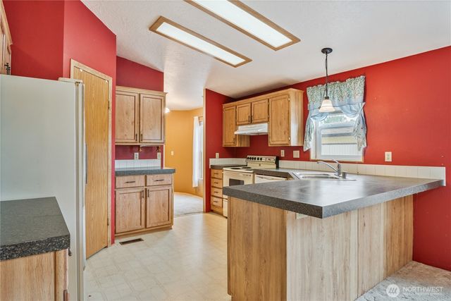 1965 Westside Highway #74, Kelso, WA 98626