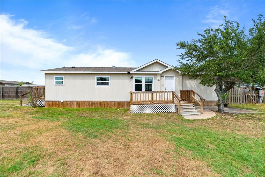 190 Lago Vista Dr, Rockport, TX 78382 — exterior