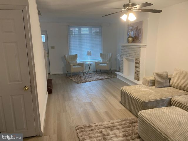 3449 F ST, Philadelphia, PA 19134