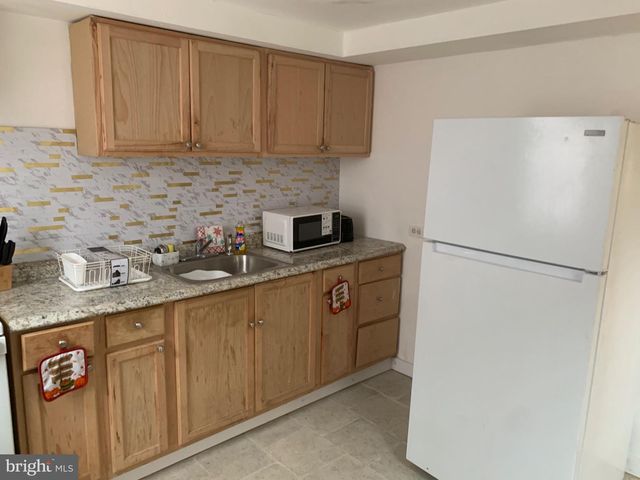 3449 F ST, Philadelphia, PA 19134