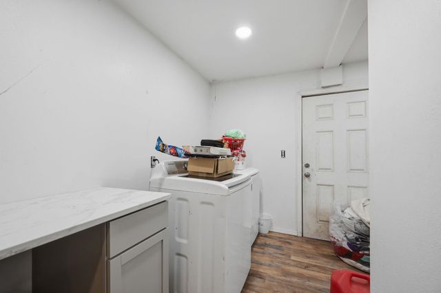 1917 S Everett St, Wichita, KS 67213