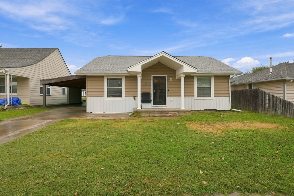 1917 S Everett St, Wichita, KS 67213