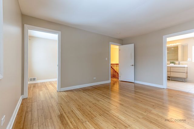 2431 Cobblewood Drive, Northbrook, IL 60062