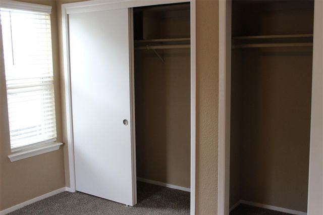 2011 Spenwick Drive 427, Houston, TX 77055