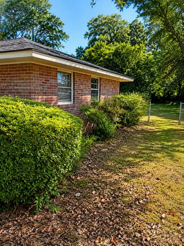 1940 Millwood, Sumter, SC 29150
