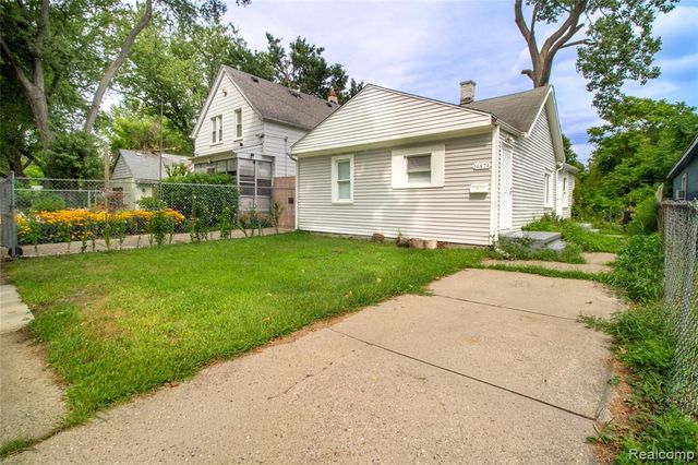 14874 Dolphin Street, Detroit, MI 48223