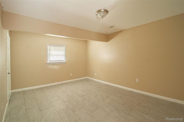 14874 Dolphin Street, Detroit, MI 48223