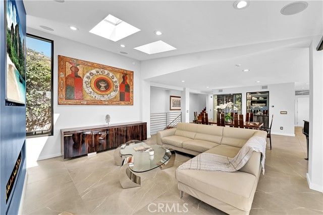 167 Nyes Place, Laguna Beach, CA 92651