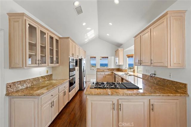 34042 Cambridge, Dana Point, CA 92629