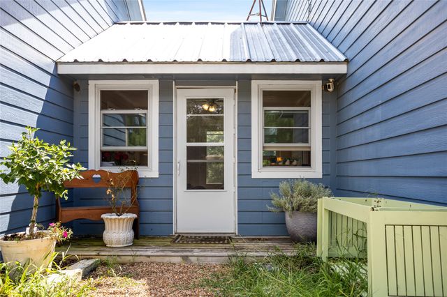 1088 Bub Hill Road, Whitewright, TX 75491