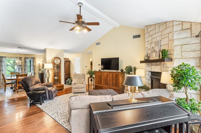 1088 Bub Hill Road, Whitewright, TX 75491