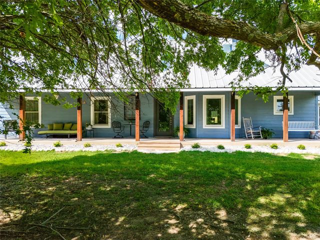 1088 Bub Hill Road, Whitewright, TX 75491