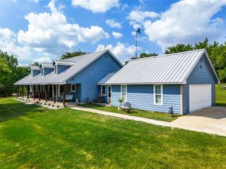 1088 Bub Hill Road, Whitewright, TX 75491