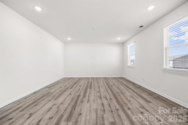 7024 Maple Run Circle, Charlotte, NC 28215