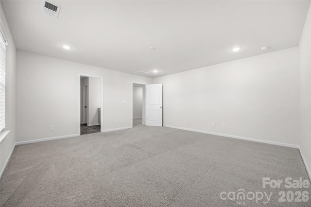 7024 Maple Run Circle, Charlotte, NC 28215