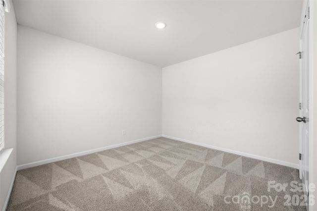 7024 Maple Run Circle, Charlotte, NC 28215