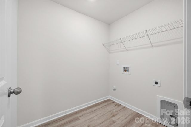 7024 Maple Run Circle, Charlotte, NC 28215