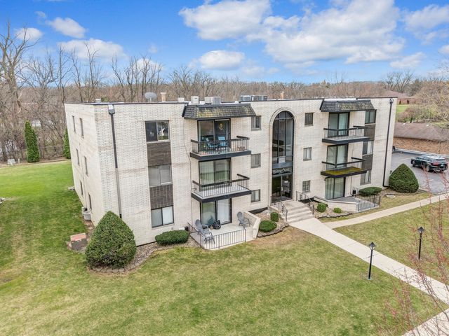 5715 129th Street 1A, Crestwood, IL 60418