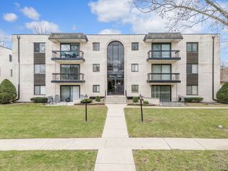5715 129th Street 1A, Crestwood, IL 60418
