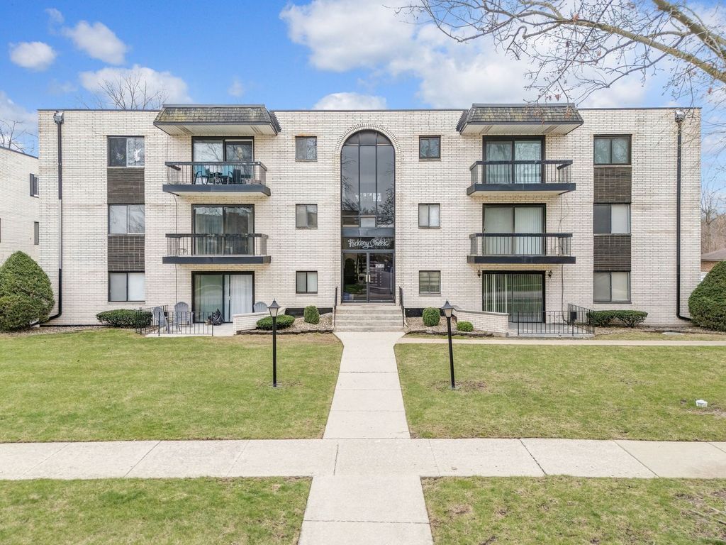 5715 129th Street 1A, Crestwood, IL 60418