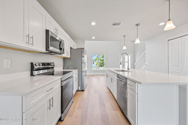 168 Hidden Woods Place, Melbourne, FL 32901