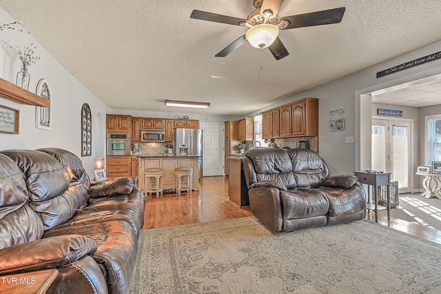 139 Millstone Drive, Bristol, VA 24201