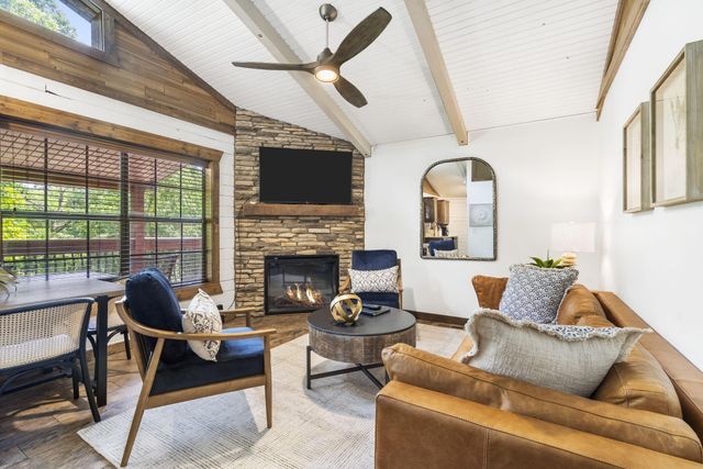 26 Cave Lane 15, Branson, MO 65616
