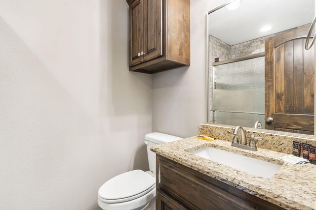 26 Cave Lane 15, Branson, MO 65616