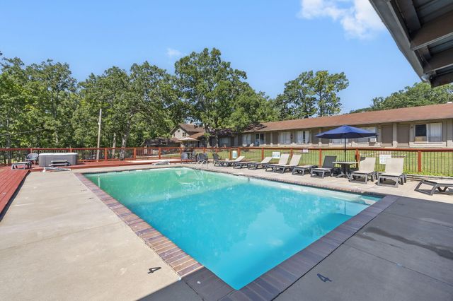 26 Cave Lane 15, Branson, MO 65616