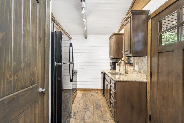 26 Cave Lane 15, Branson, MO 65616