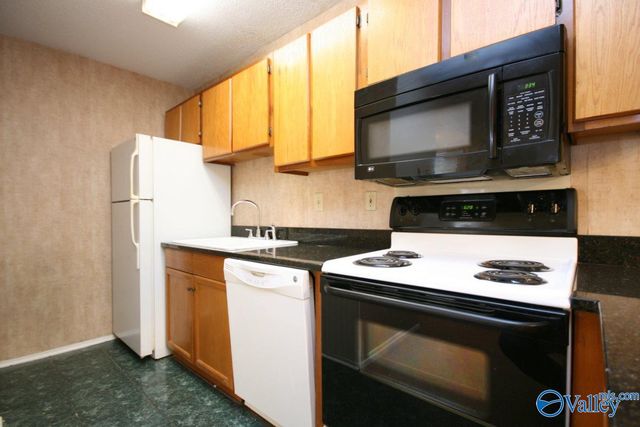 6644 Willow Pointe Drive A, Huntsville, AL 35806