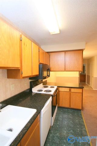 6644 Willow Pointe Drive A, Huntsville, AL 35806