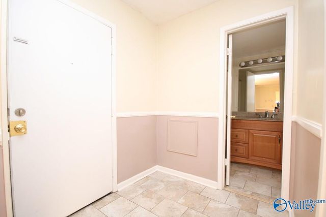 6644 Willow Pointe Drive A, Huntsville, AL 35806