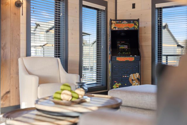 327 Rambling Creek Way, Sevierville, TN 37862