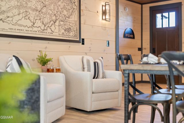 327 Rambling Creek Way, Sevierville, TN 37862