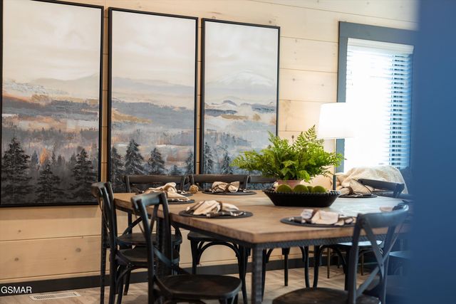 327 Rambling Creek Way, Sevierville, TN 37862