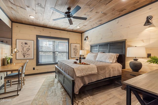 327 Rambling Creek Way, Sevierville, TN 37862