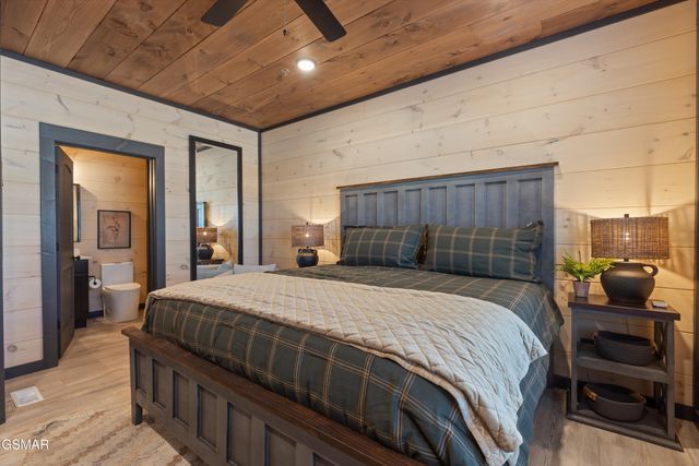 327 Rambling Creek Way, Sevierville, TN 37862