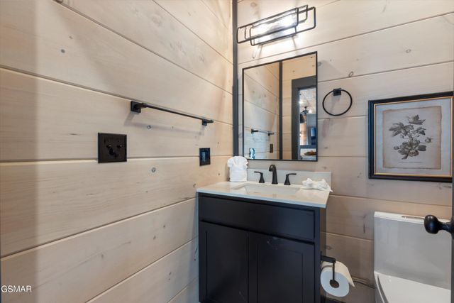 327 Rambling Creek Way, Sevierville, TN 37862