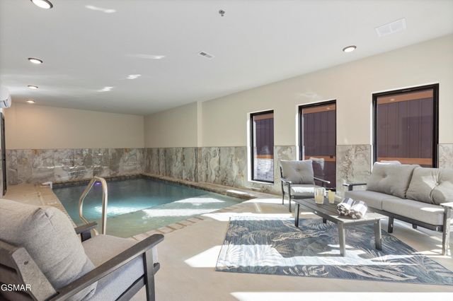 327 Rambling Creek Way, Sevierville, TN 37862