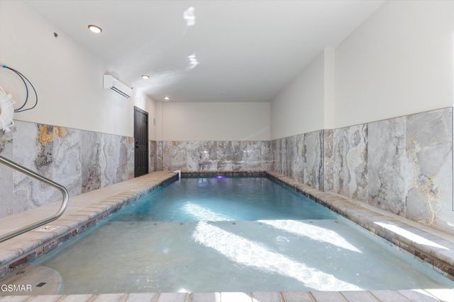 327 Rambling Creek Way, Sevierville, TN 37862